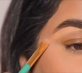 tiktok makeup trends, Cleaning up brows