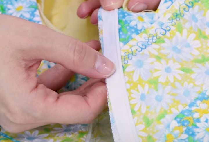 how to sew on an invisible zipper, Zipper
