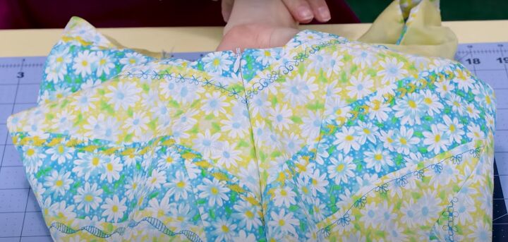 how to sew on an invisible zipper, How to sew on an invisible zipper