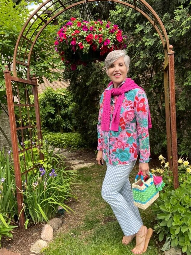 4 fun ways to style blue gingham pants for women, In this first look I took a pair of blue gingham pants and paired it with last summer s print top similar here and here Then I tied a lilac sweater around my neck