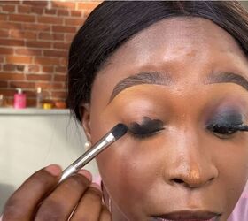 smokey eyeshadow look, Creating a base