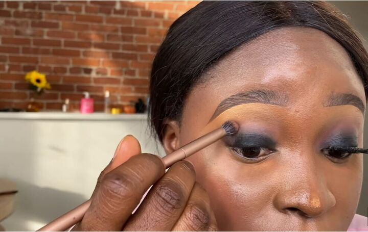 eye shading in los angeles | soft & smoky eyeliner... Easy Smokey Eyeshadow Look Tutorial | Upstyle