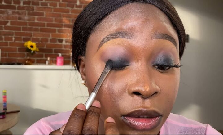 eye shading in los angeles | soft & smoky eyeliner... Easy Smokey Eyeshadow Look Tutorial | Upstyle