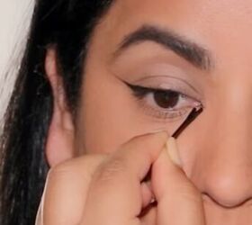 how to do foxy eyeliner, Drawing on eye