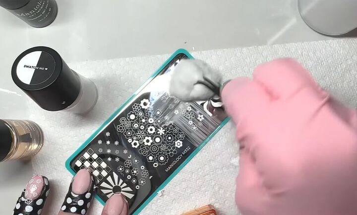 how to use nail stamps, Cleaning stamping plate