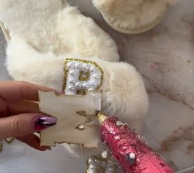 adorable personalized diy for the bride, Applying to slipper