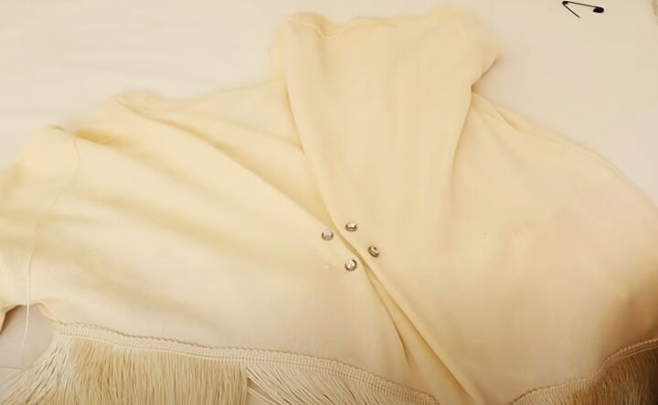 How to Alter Clothes: 12 Easy Alteration Ideas | Upstyle