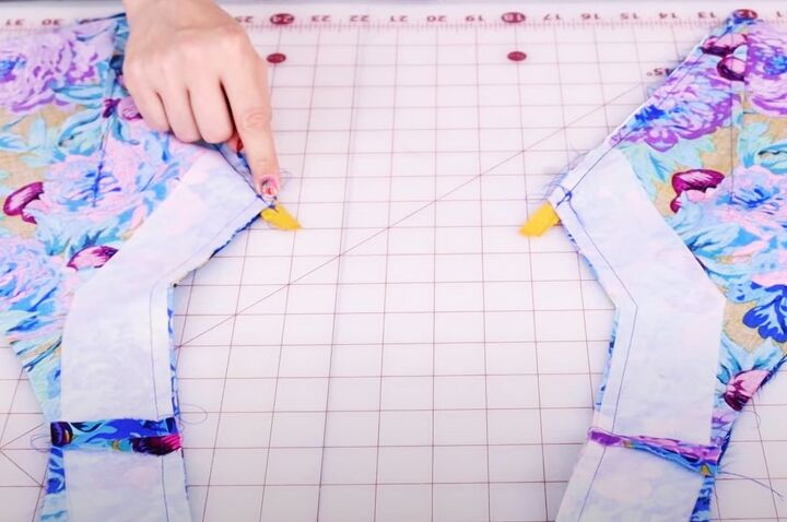 how to sew a crop top, Attaching lining