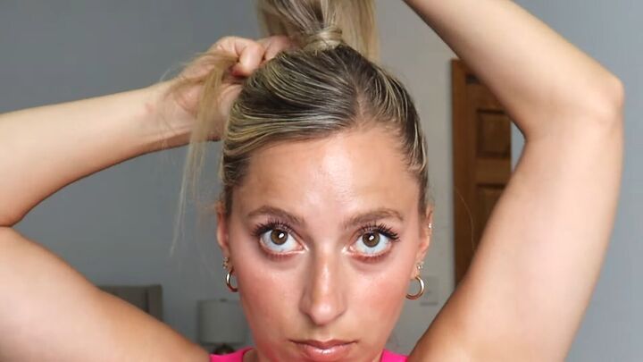 barbie ponytail, Wrapping hair