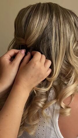 half up wedding hairstyles for curly hair, Pinning hair