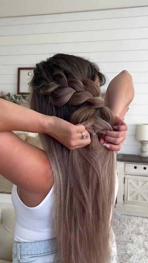 beautiful half up braided bridal hairstyle, Crossing tails