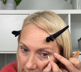 eyeliner hacks, Applying eye primer