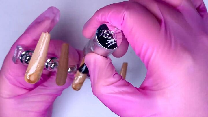 How to Create Glam Brown Nails With Rhinestones for Fall | Upstyle