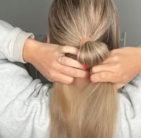 Cute And Easy Updo For A Wedding Guest Upstyle cute-and-easy-updo-for-a-wedding-guest-upstyle