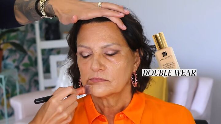 makeup tutorial for mature skin, Applying foundation
