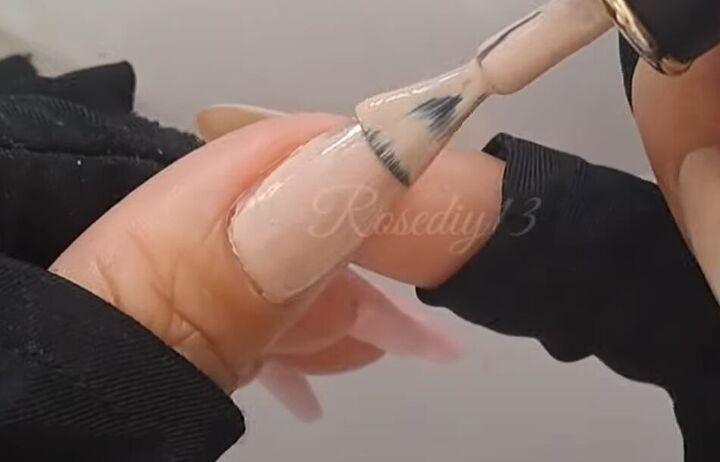 easy fall nail art ideas, Applying nude polish