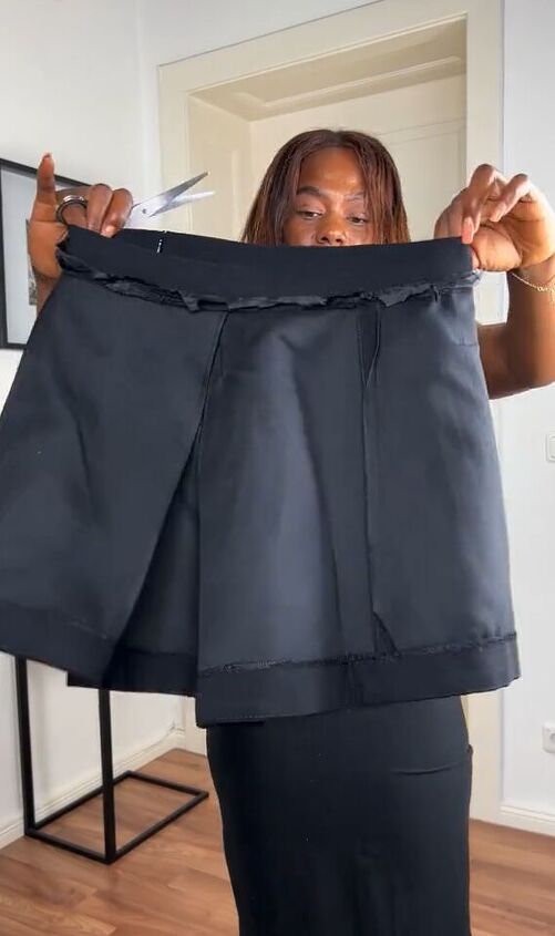 out of the box thinking turn your skirt into a layer, Skirt without slip