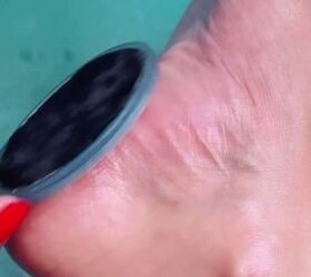 easy 2 step pedicure at home, Scrubbing heel