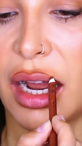 Fall Lip Designs Cute and Easy Fall Lip Color Tutorial | Upstyle