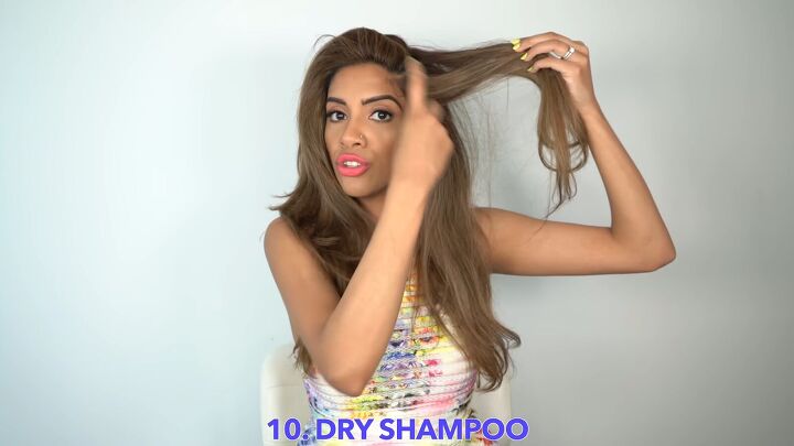 10 hair care tips, Applying dry shampoo to hair