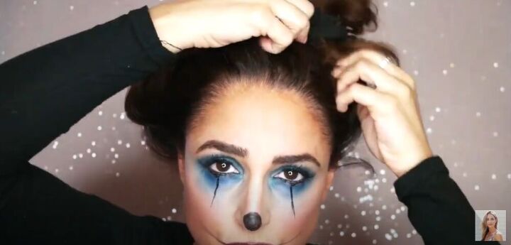 easy makeup costume ideas, Creating crying clown hair
