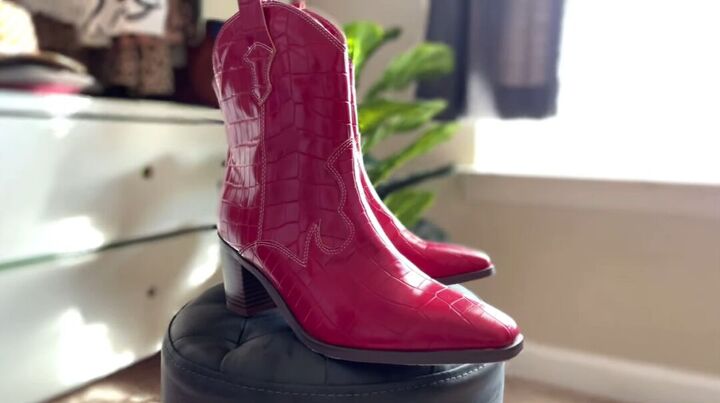 How to Style Red Boots and Shoes: 3 Cute Outfit Ideas | Upstyle
