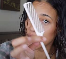 How she refreshes her curls without washing her hair