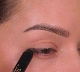 Easy Metallic Silver Eye Makeup Tutorial | Upstyle