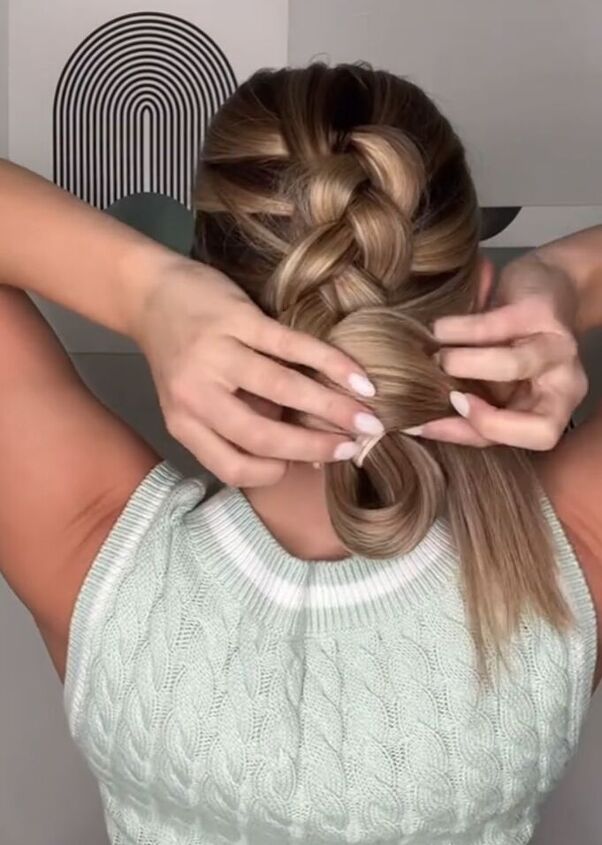 braided bun tutorial, Wrapping hair