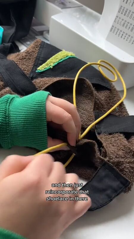 turning a shoe duster into a tote bag, Adding shoelace detail