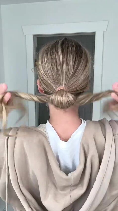 60 second hairstyles, Twisting hair