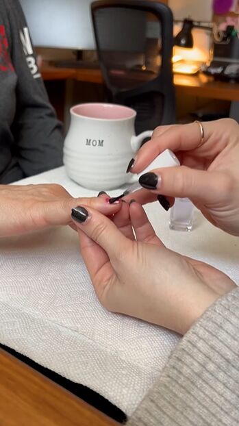 Follow These 9 Quick Basic Manicure Steps to Achieve Glam Nails | Upstyle