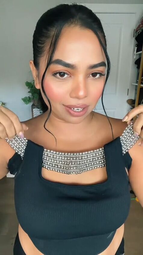 trying this viral necklace and tank top hack, Threading necklace