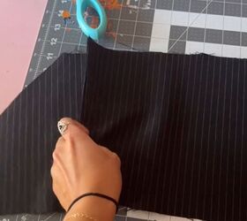 creating a matching top for my black skirt, Pinning fabric