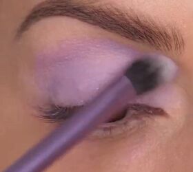 lilac eye makeup, Applying lilac eyeshadow