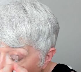 This cool tone makeup look is the perfect, natural everyday makeup look for mature skin