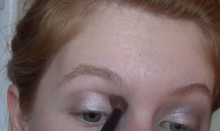 glitter purple eye makeup, Adding sparkly eyeshadow