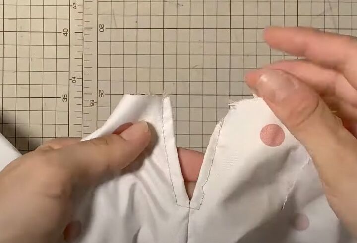 how to sew a blouse, Sewing center front