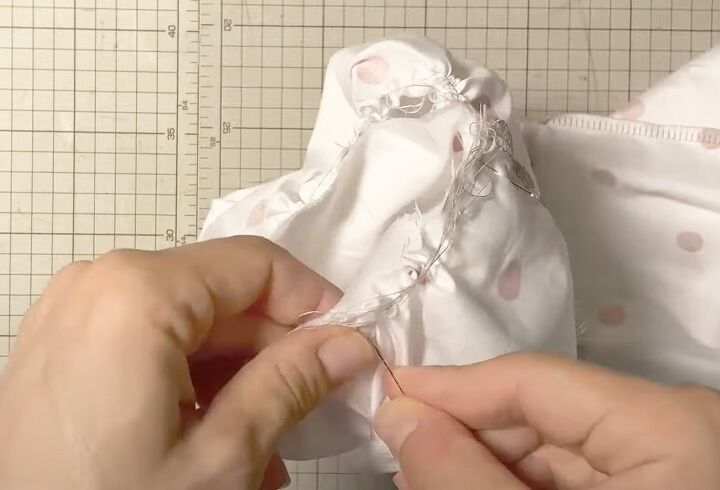 how to sew a blouse, Attaching cuffs
