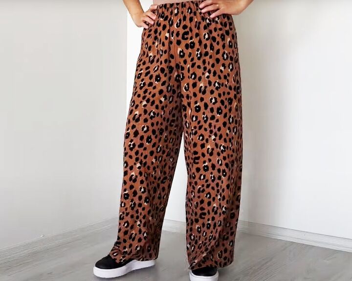 How to Sew Cute and Easy Palazzo Leopard Print Pants | Upstyle