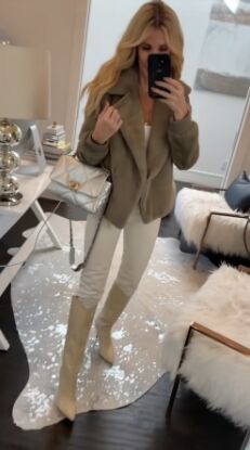 10 glam holiday outfit ideas perfect for ladies over 40, All ivory outfit