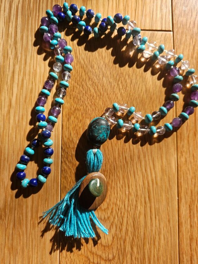 how i made a japa mala with ties in between each bead
