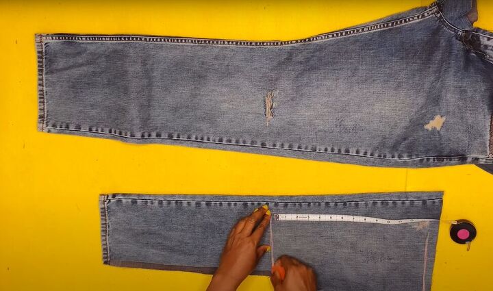 upcycled denim skirt, Measuring fabric