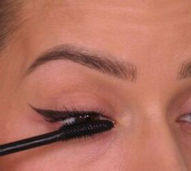 eyelash hacks, Applying mascara