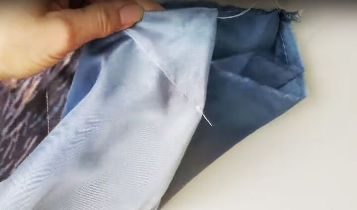 how to add a zipper to a bag, Assembling lining
