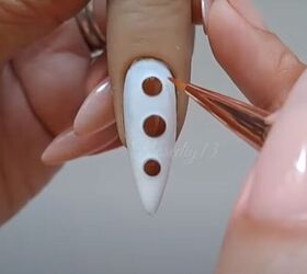 nail design hacks, Adding dots