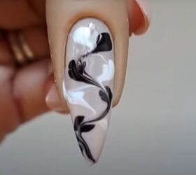 nail design hacks, Black and white swirl look
