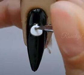 nail design hacks, Adding dot