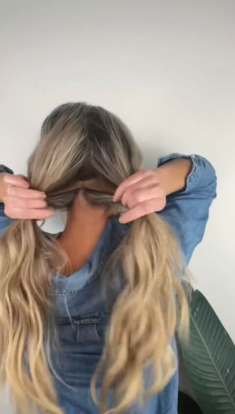 claw clip hack for your hair to look fuller, Separating hair