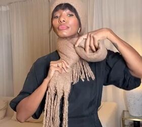 stay warm with this winter scarf styling hack, Tying scarf